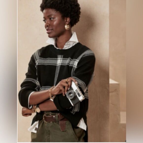 Banana Republic Sweaters - Banana Republic Plaid Statement Sweater Black Medium